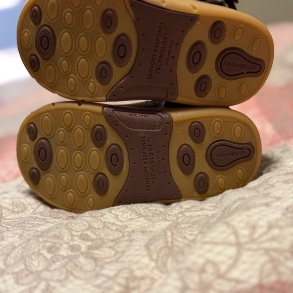 Stride Rite - Picture 5 of 6